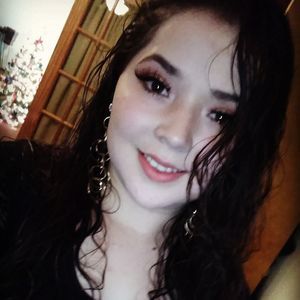 Meet your Posher, Esperanza